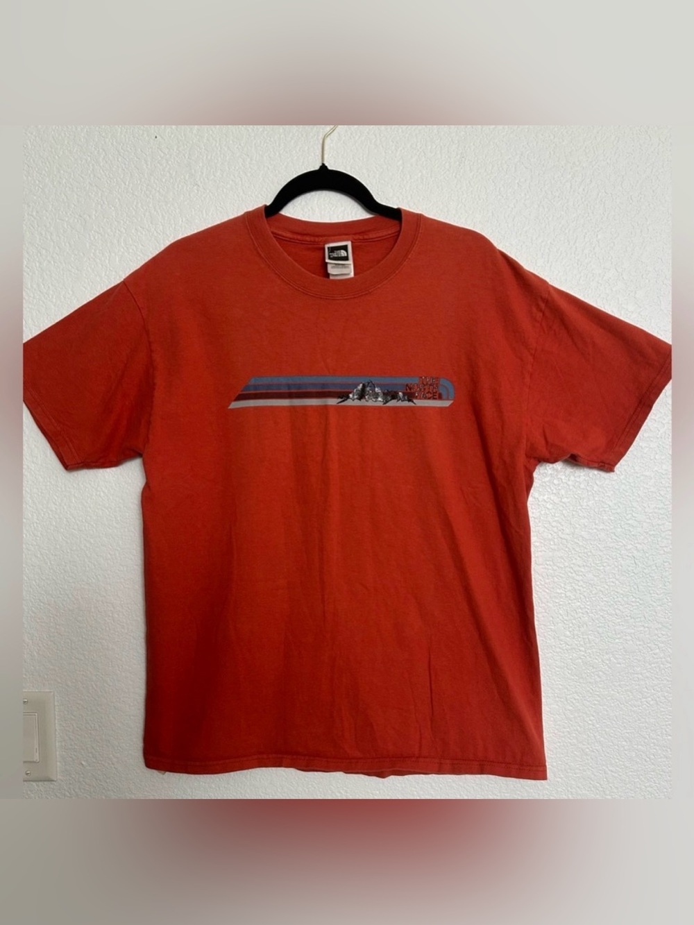 THE NORTH FACE Orange logo T-shirt